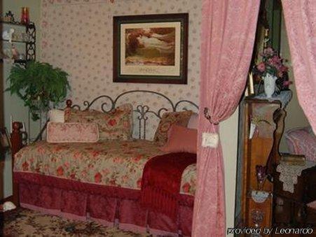 Schuster Mansion Bed&Breakfast Milwaukee Zimmer foto