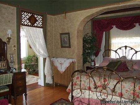 Schuster Mansion Bed&Breakfast Milwaukee Zimmer foto