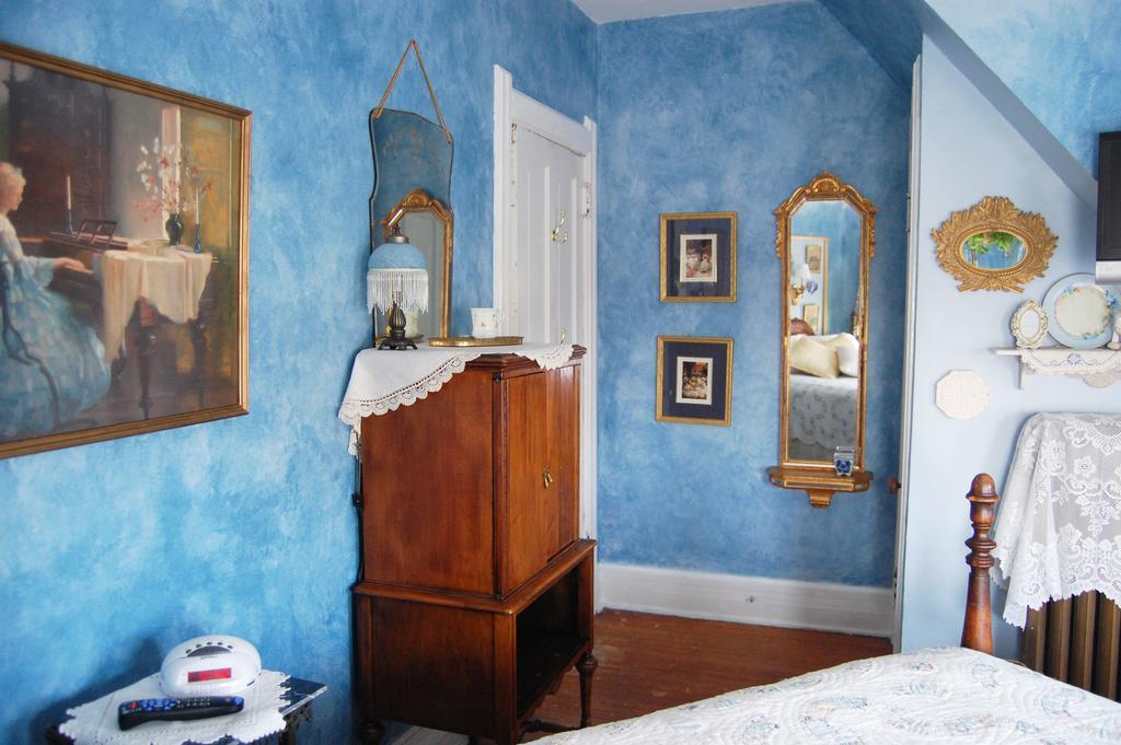 Schuster Mansion Bed&Breakfast Milwaukee Zimmer foto